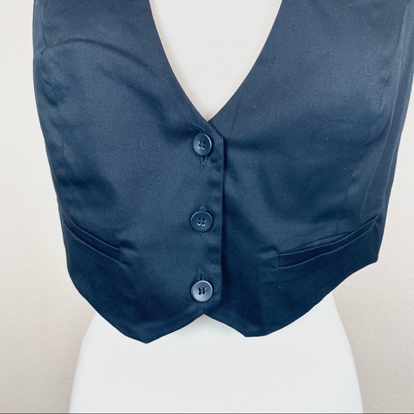 BCBGeneration Vest Black Cropped Button Down - Picture 3 of 9